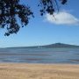 La plage et toujours les volcans