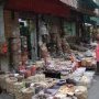 Vendeur de cerf seche en morceaux
