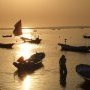 Ombres chinoises et barques indonesiennes